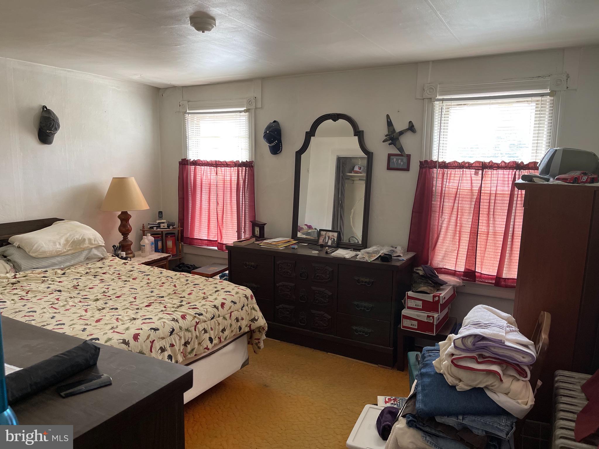 LAURAVILLE HISTORIC DISTRICT - Residential