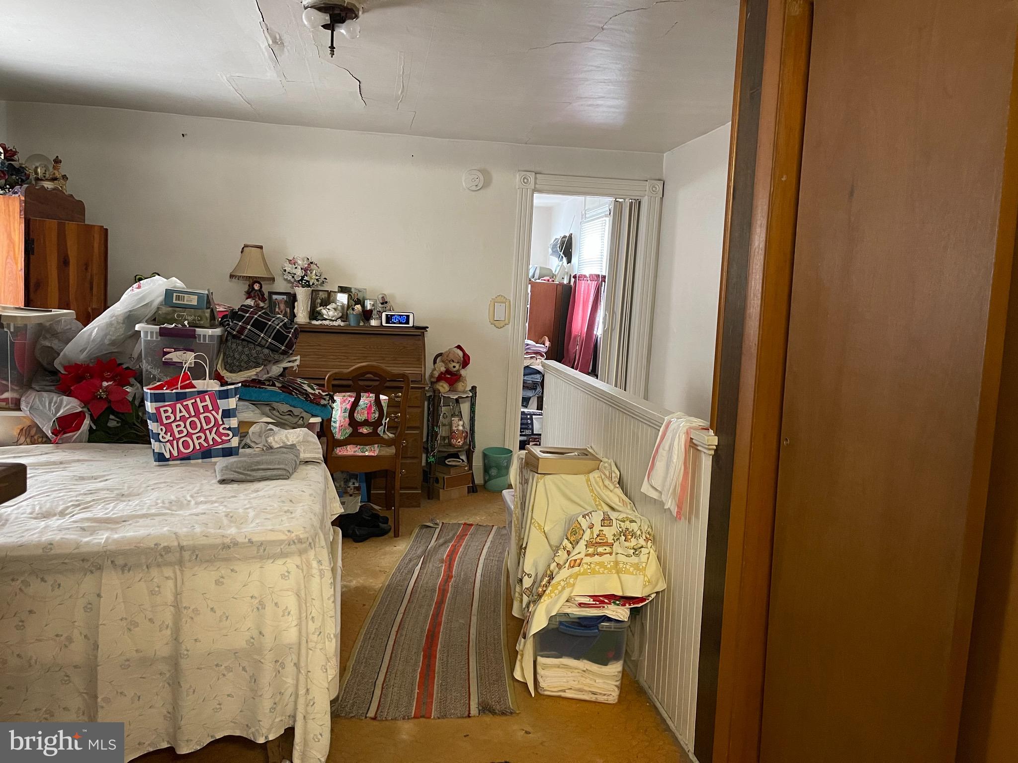 LAURAVILLE HISTORIC DISTRICT - Residential