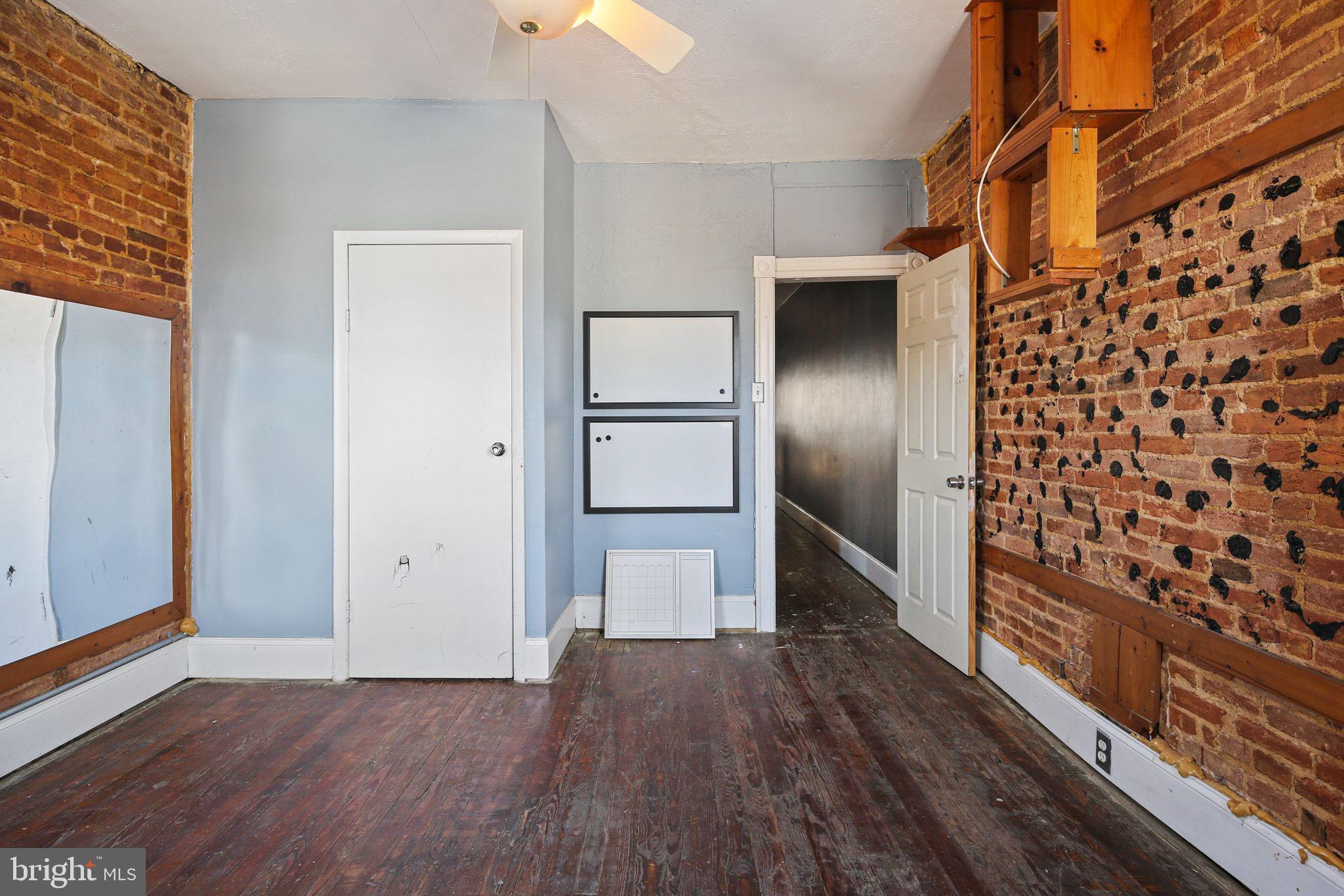 RESERVOIR HILL - Residential