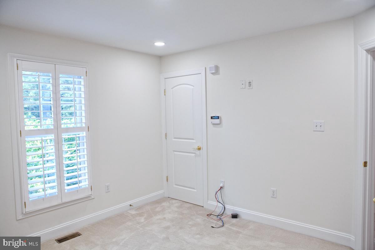 NORTH END - Residential