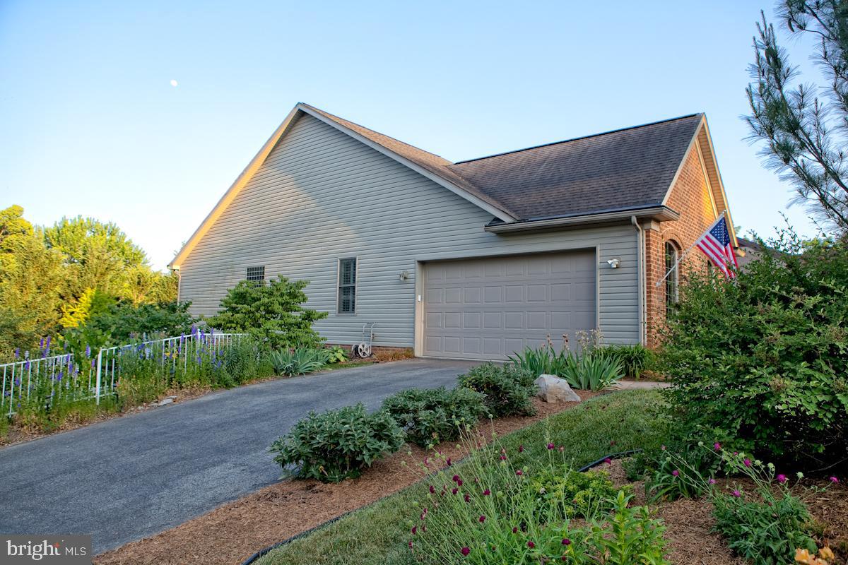 NORTH END - Residential