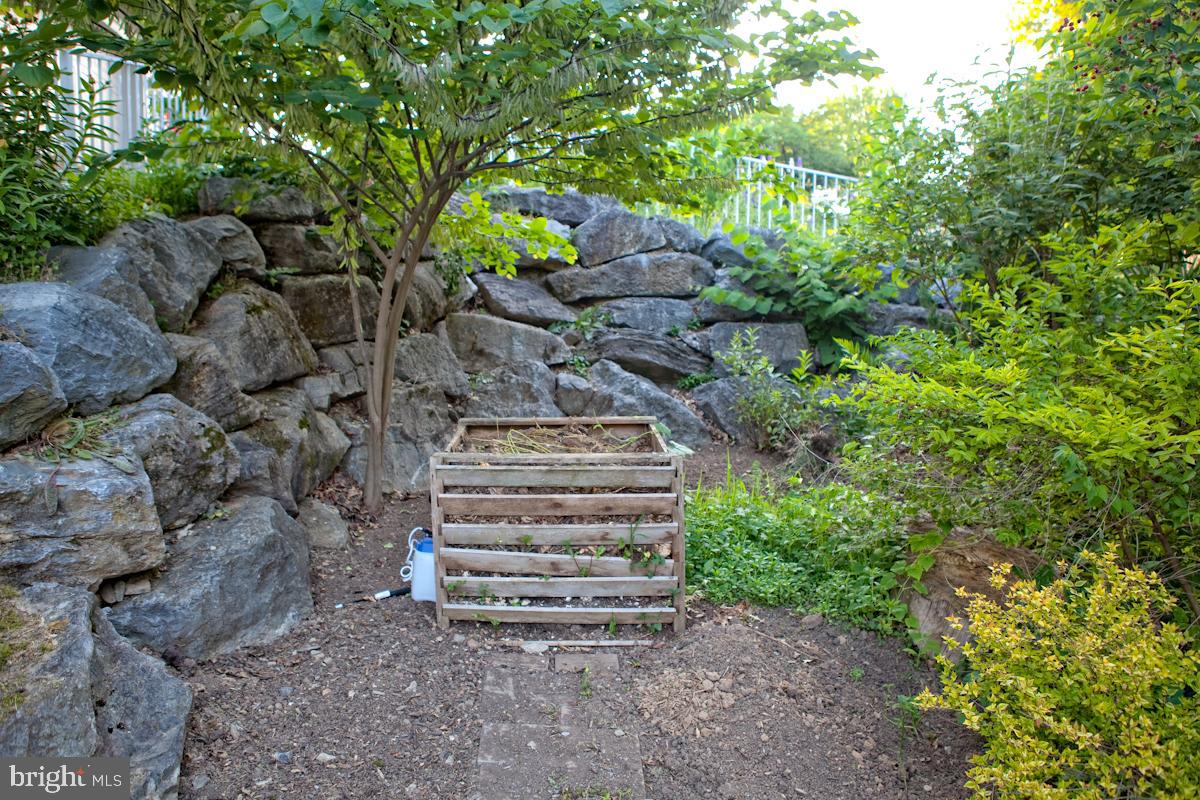 NORTH END - Residential