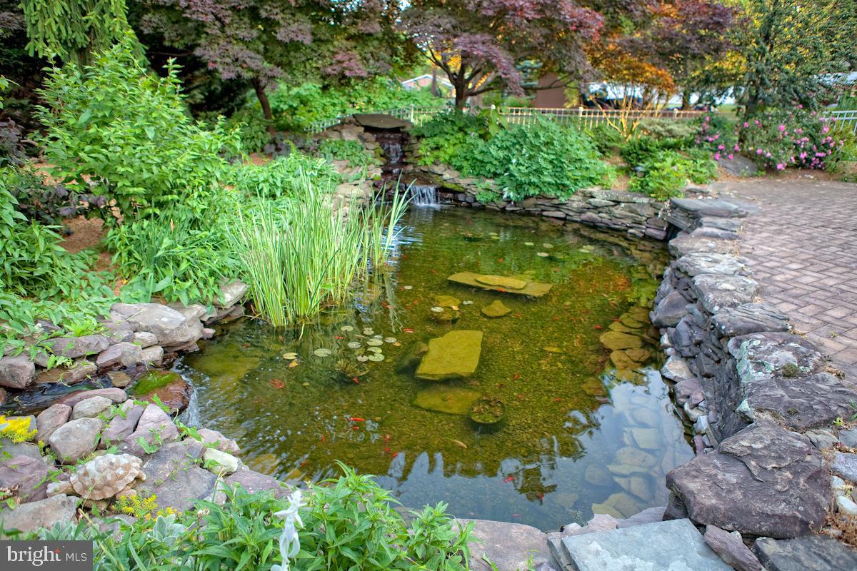 NORTH END - Residential