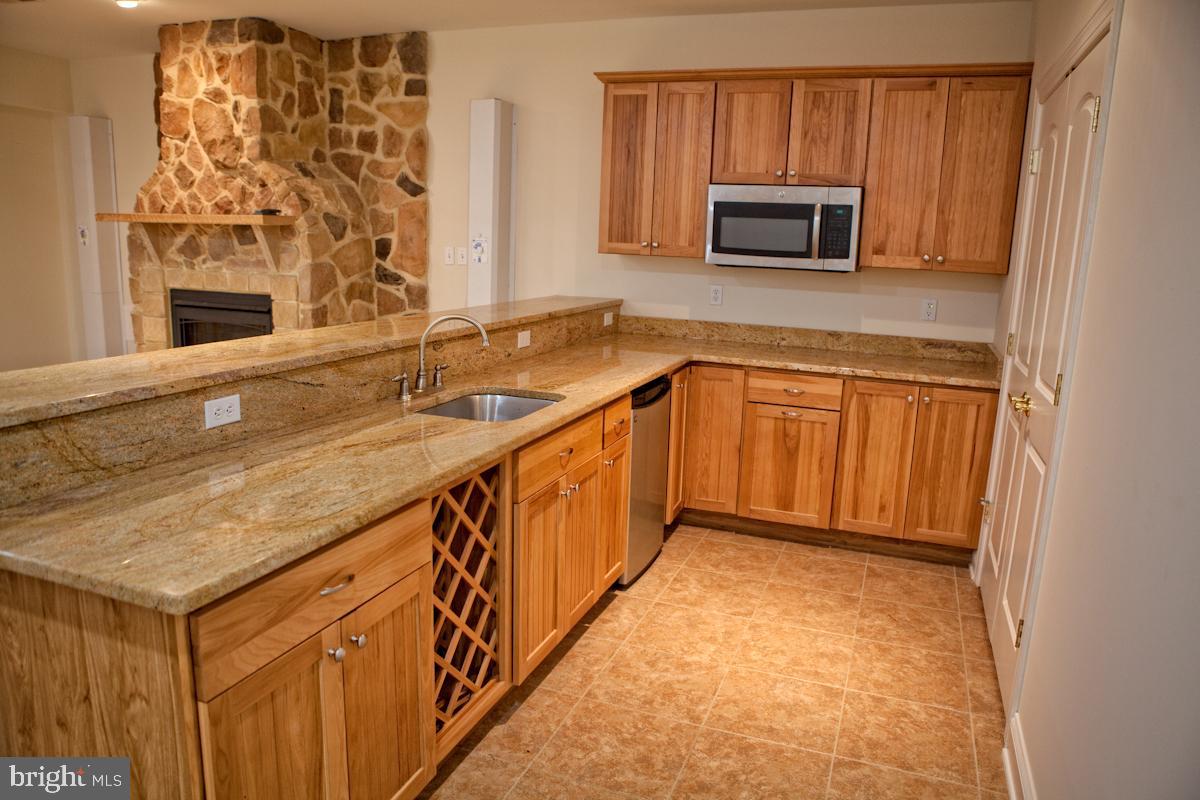 NORTH END - Residential