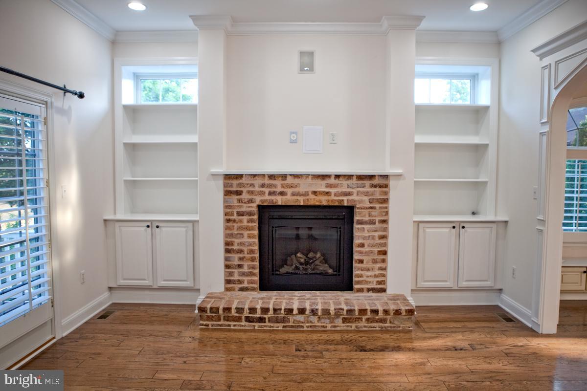 NORTH END - Residential