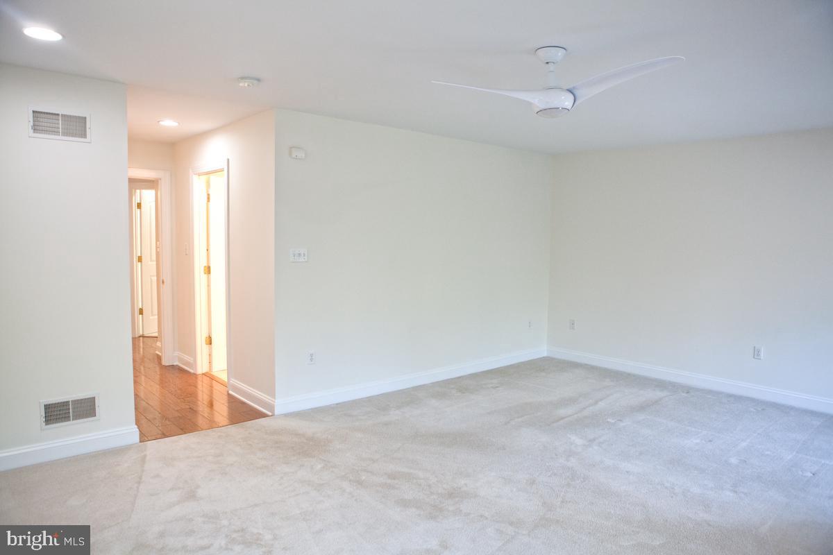 NORTH END - Residential