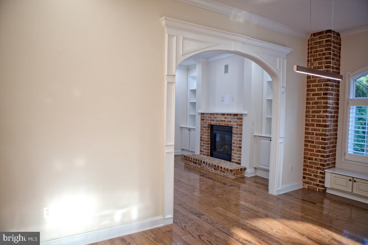 NORTH END - Residential