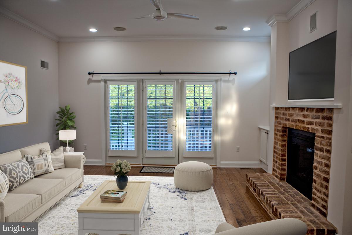 NORTH END - Residential