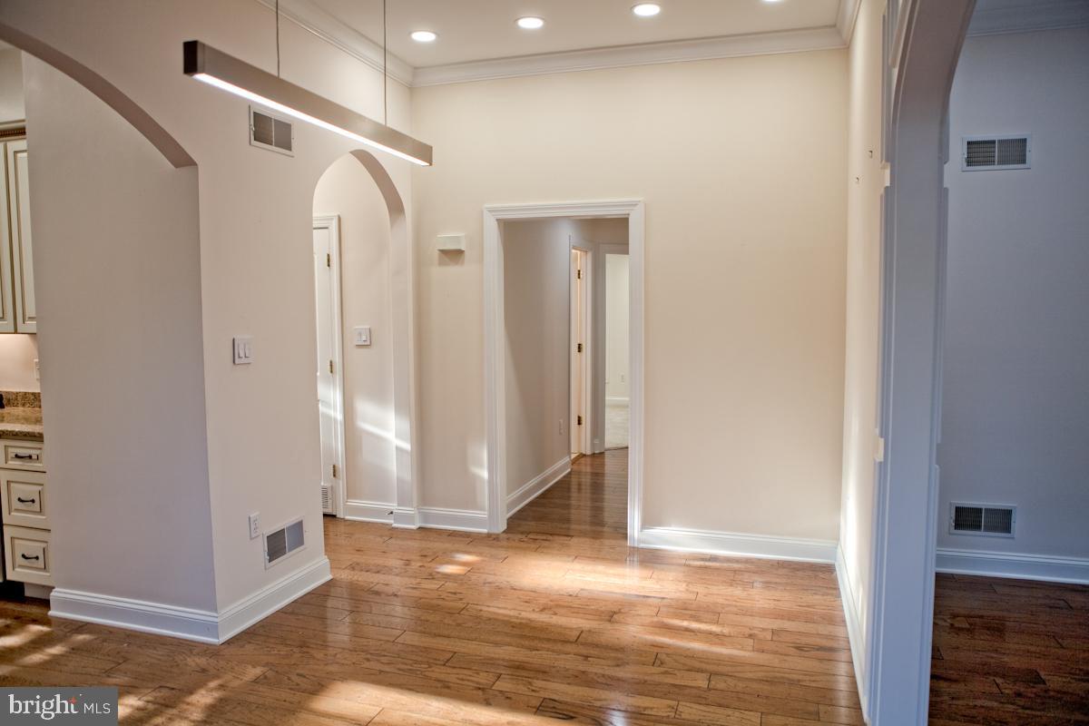 NORTH END - Residential