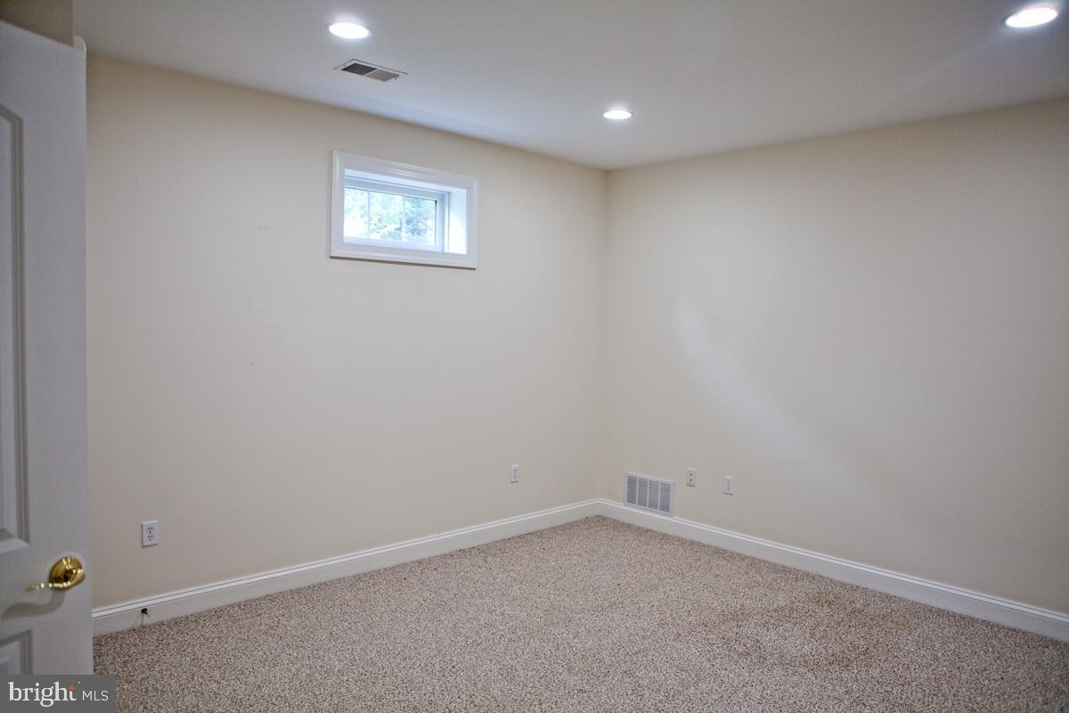 NORTH END - Residential