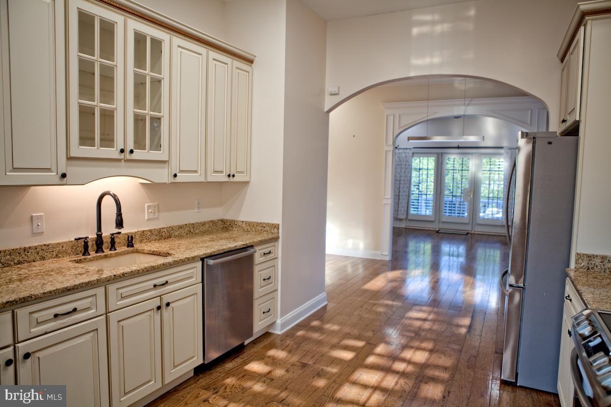 NORTH END - Residential