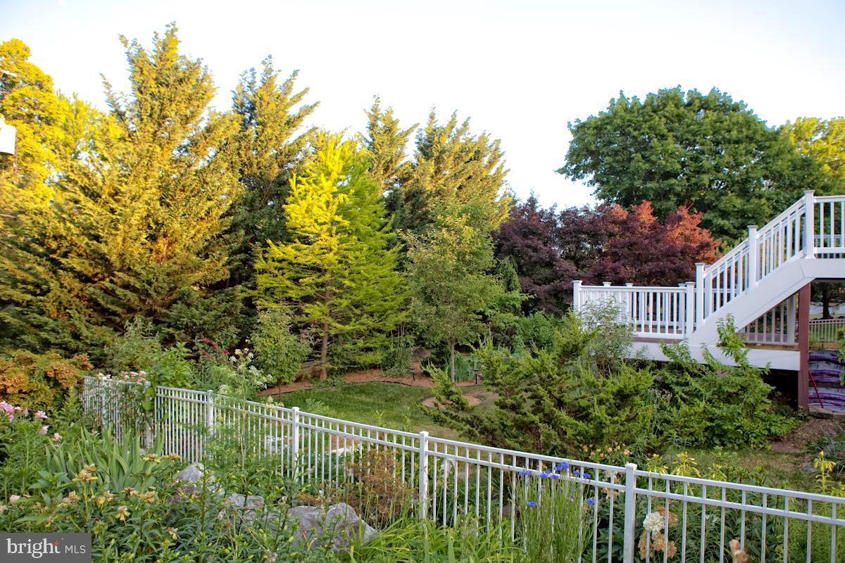 NORTH END - Residential