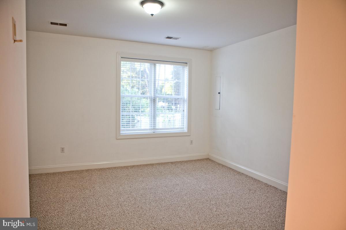 NORTH END - Residential