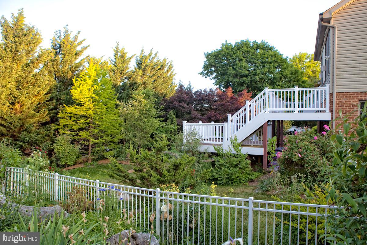 NORTH END - Residential