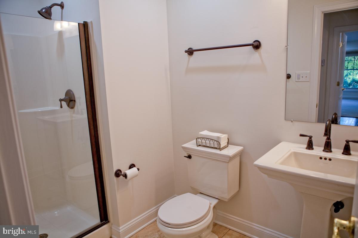 NORTH END - Residential