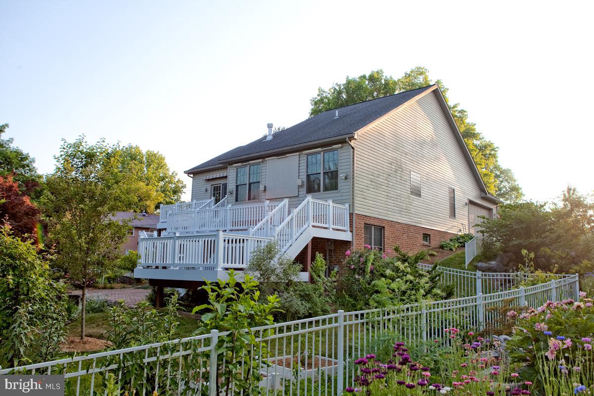 NORTH END - Residential