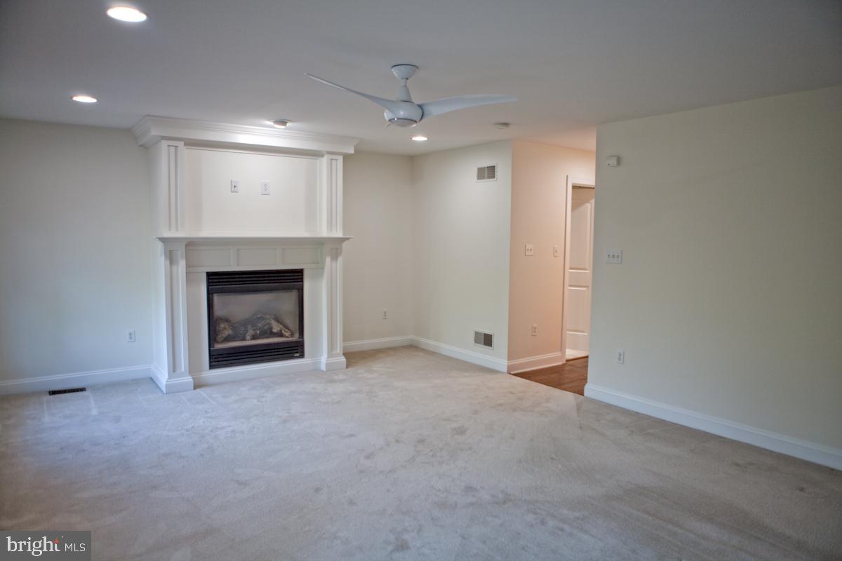 NORTH END - Residential