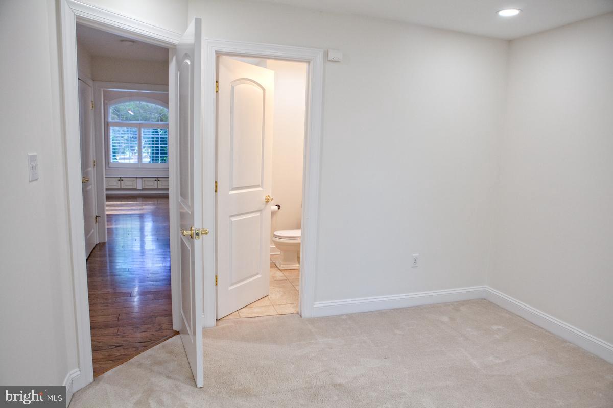 NORTH END - Residential