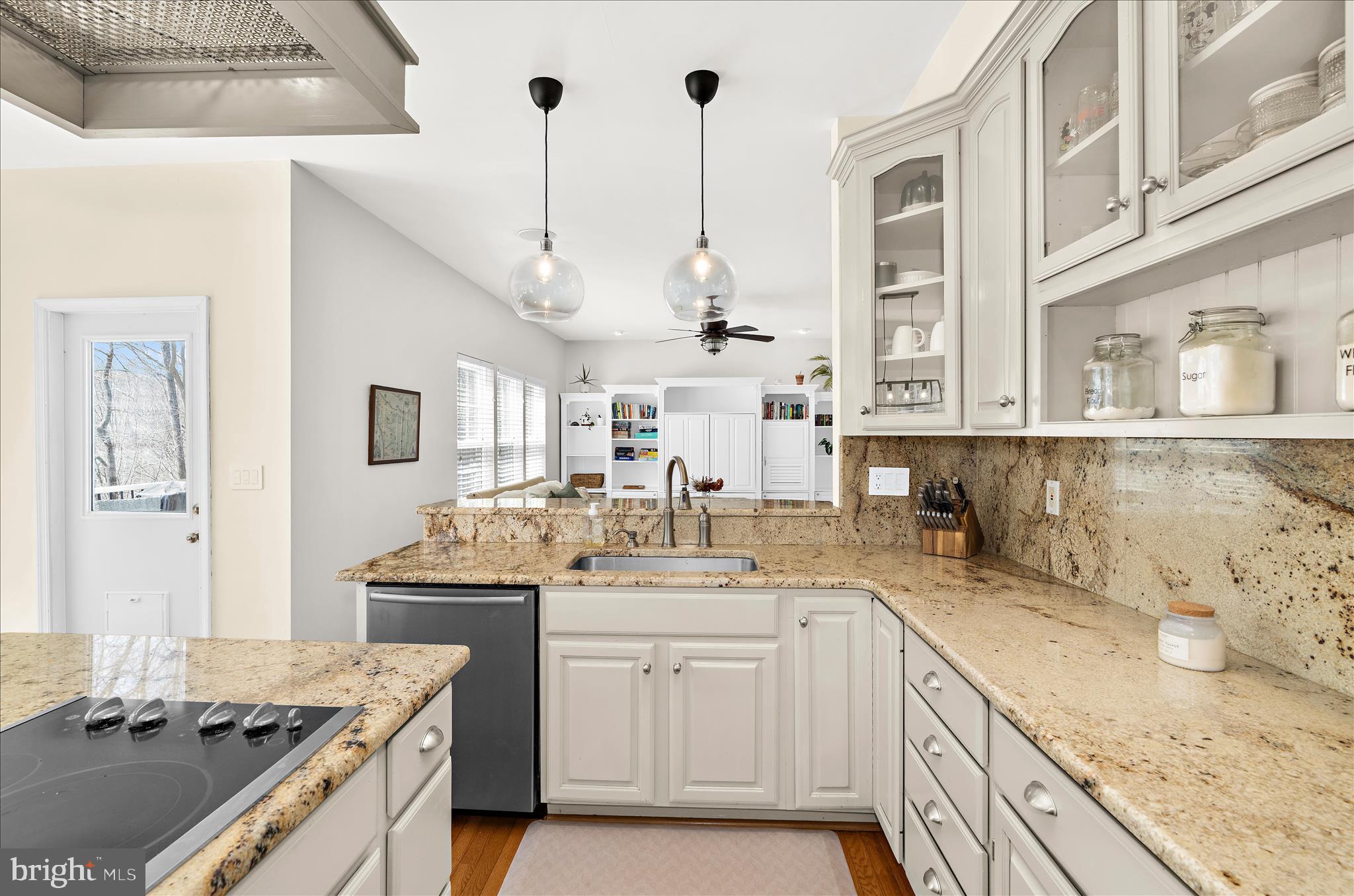 SUNDERLEIGH - Residential