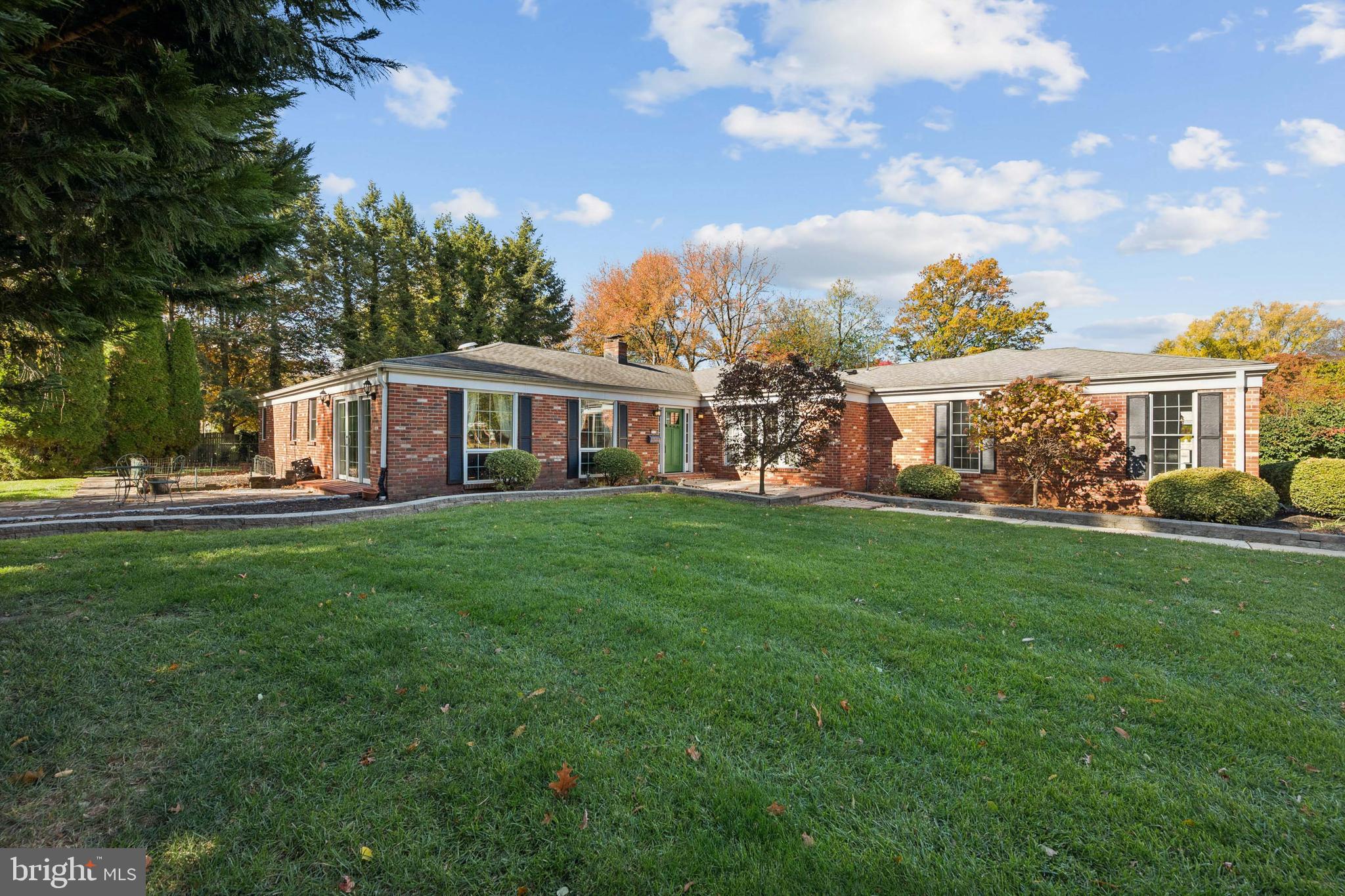 1416 GEORGIAN DRIVE