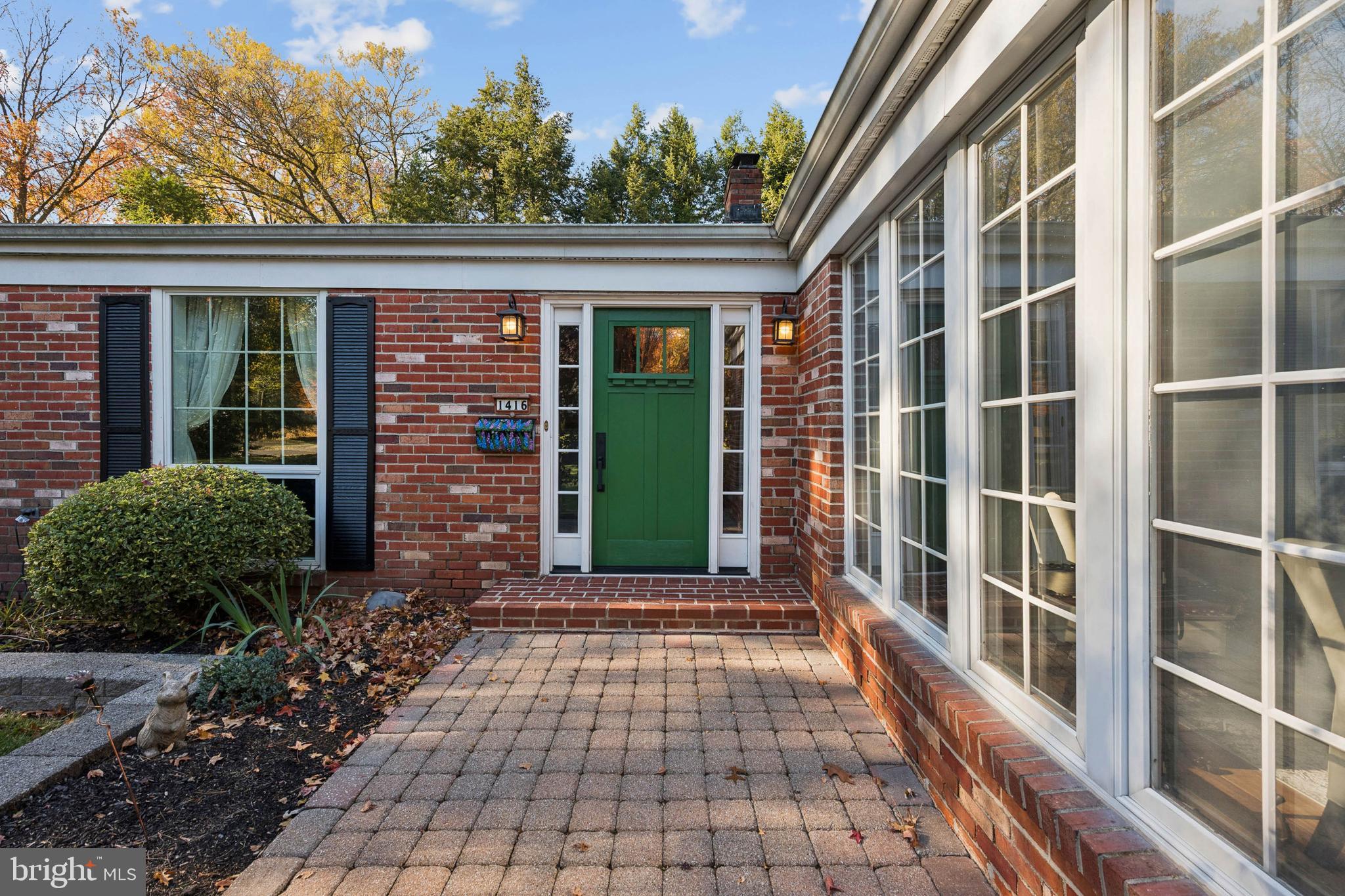 1416 GEORGIAN DRIVE