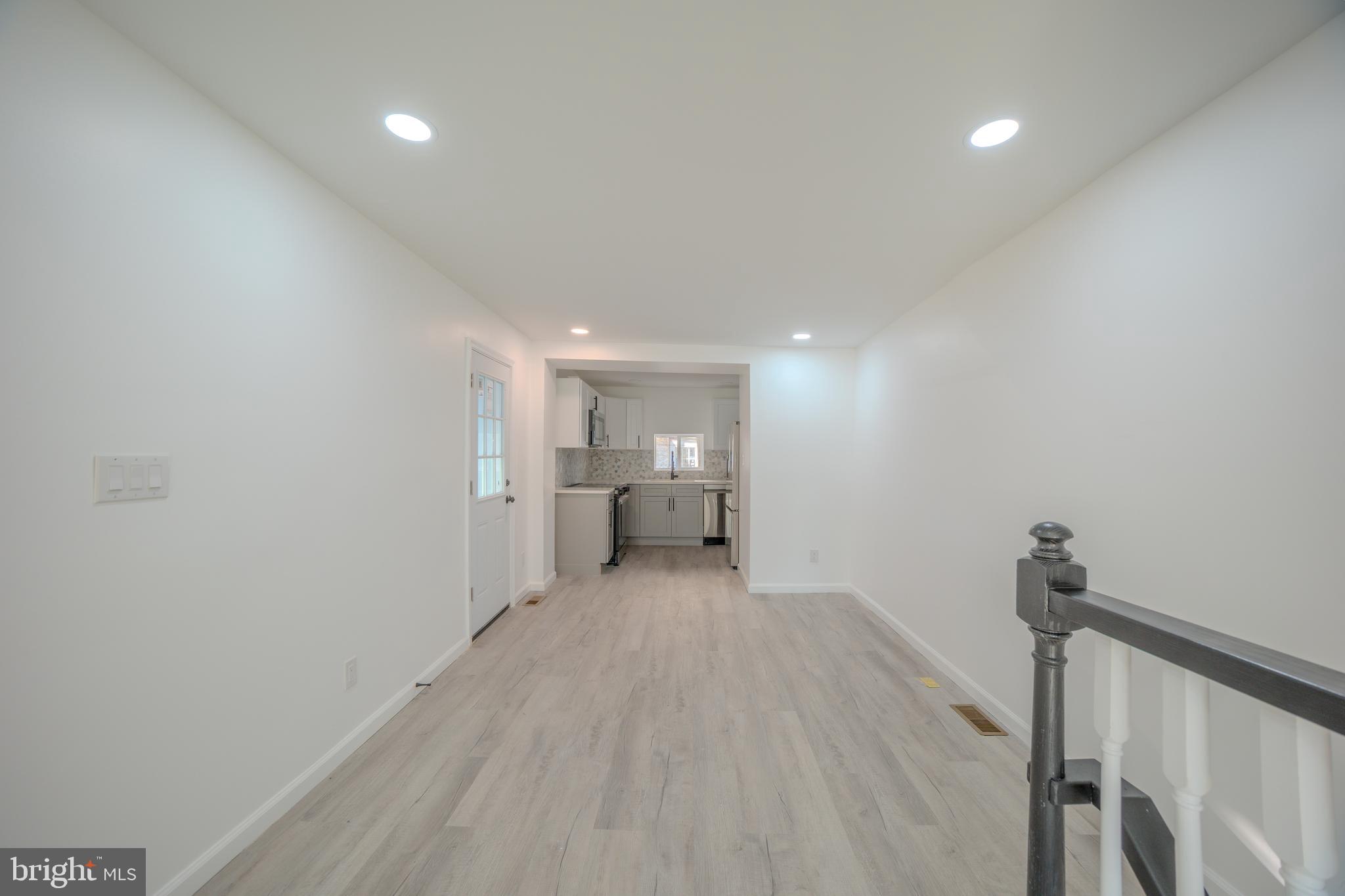 WHITMAN - Residential