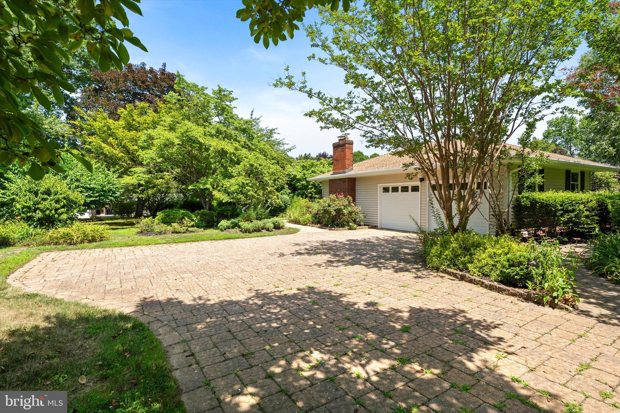 18 EDGEWOOD ROAD