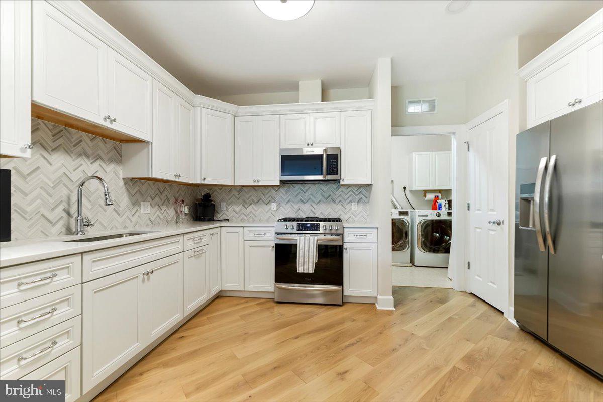 TERRAZZA NEWTOWN SQR - Residential