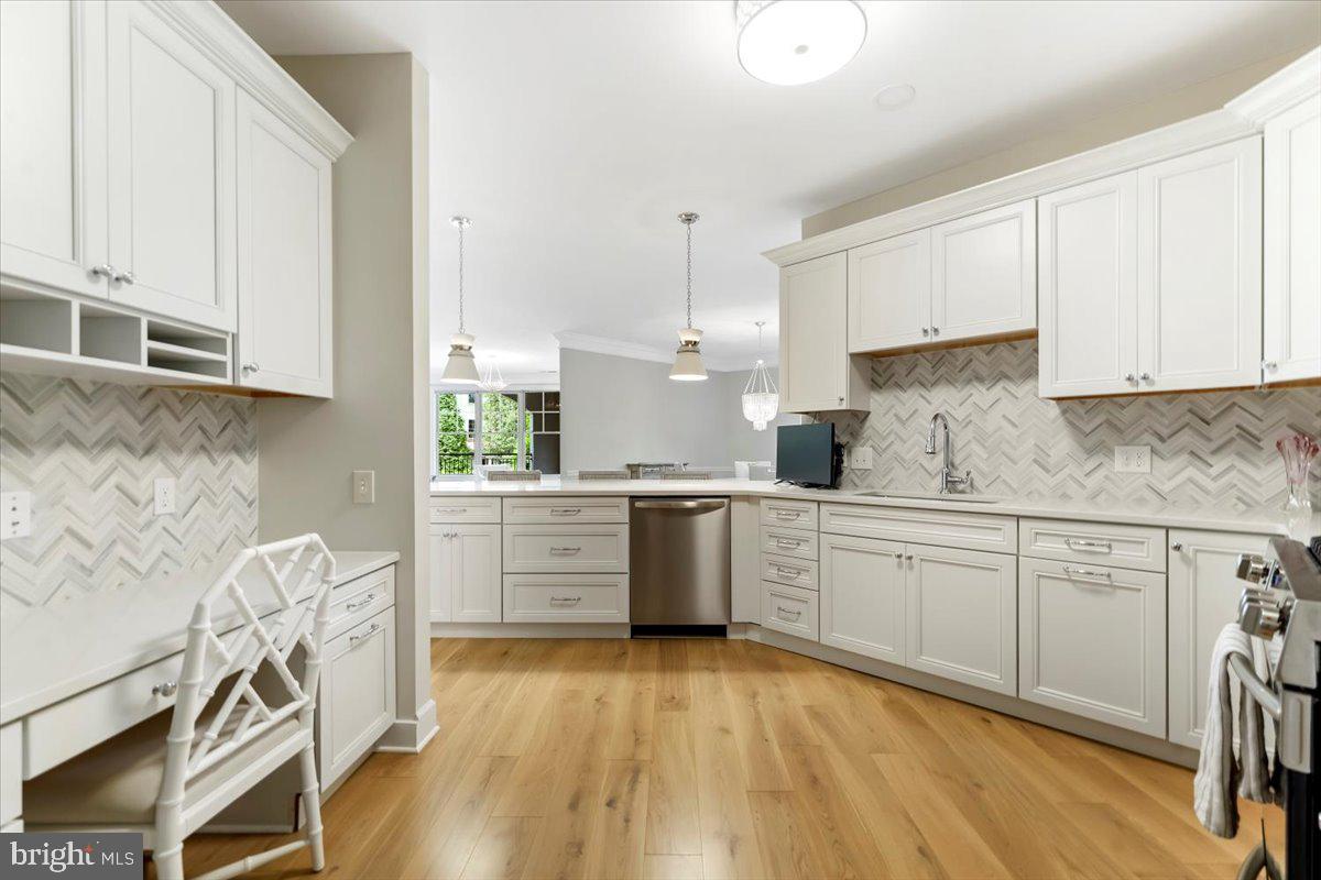 TERRAZZA NEWTOWN SQR - Residential