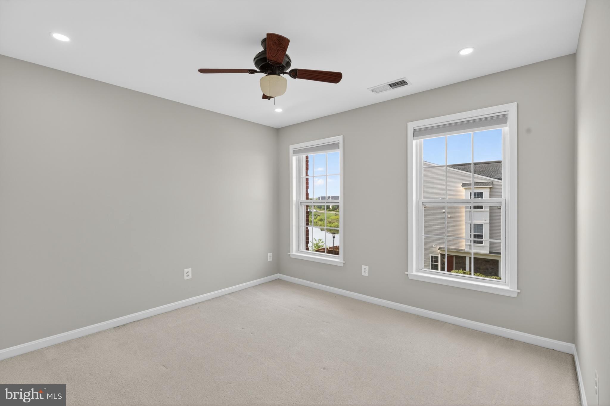 STONE RIDGE - Residential