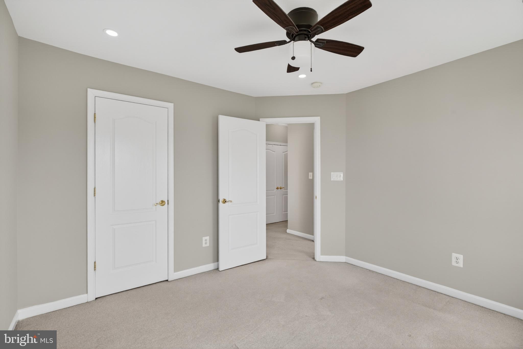 STONE RIDGE - Residential