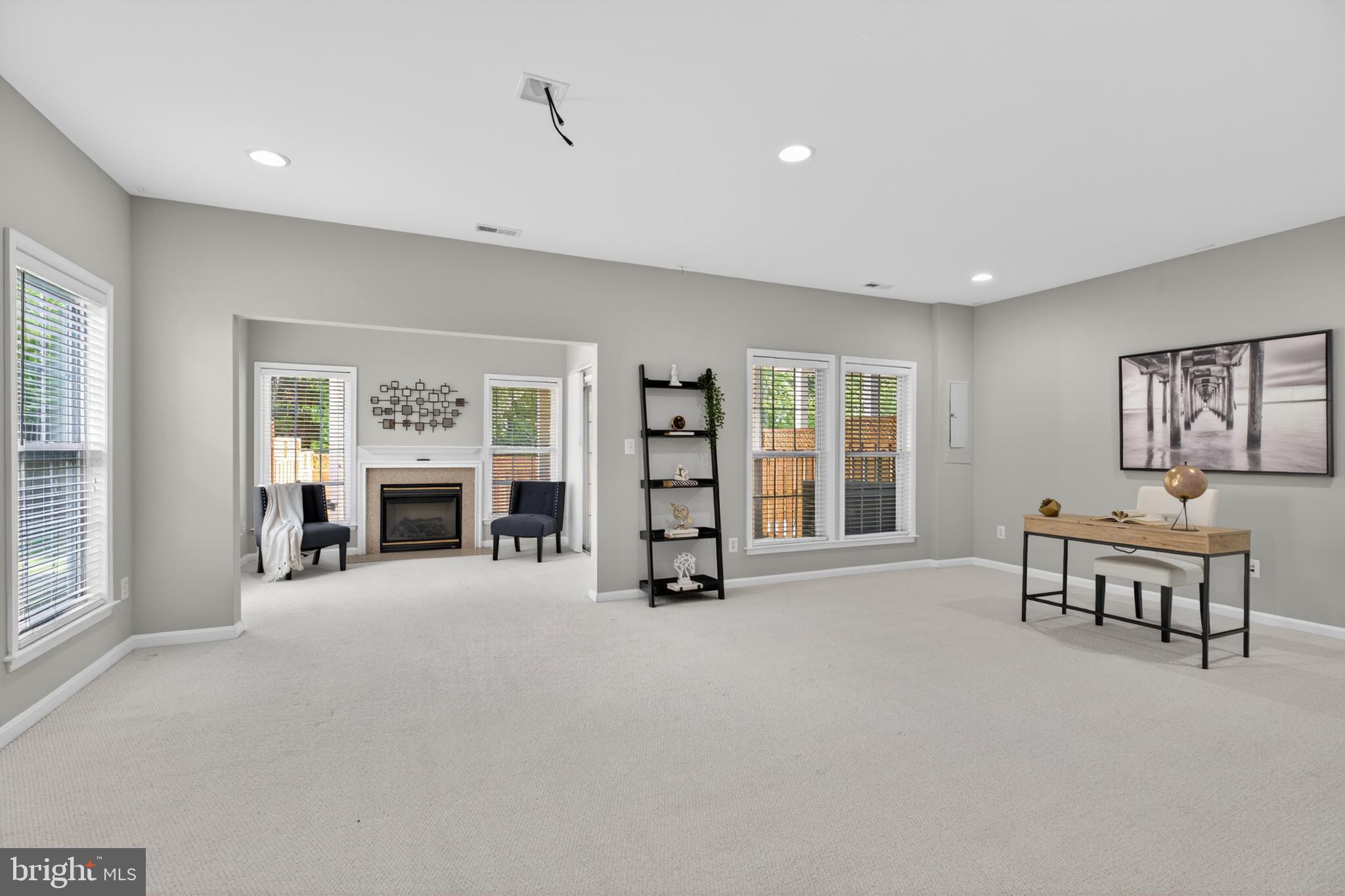 STONE RIDGE - Residential