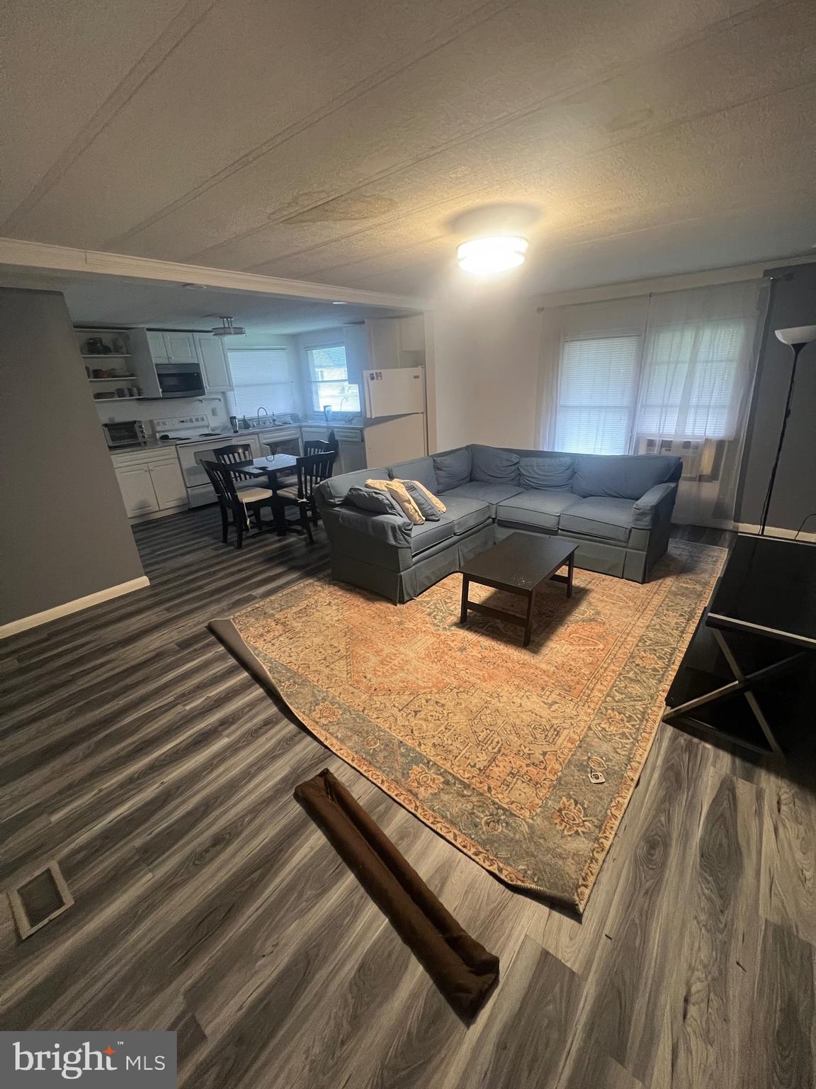 GREEN ACRES - Residential