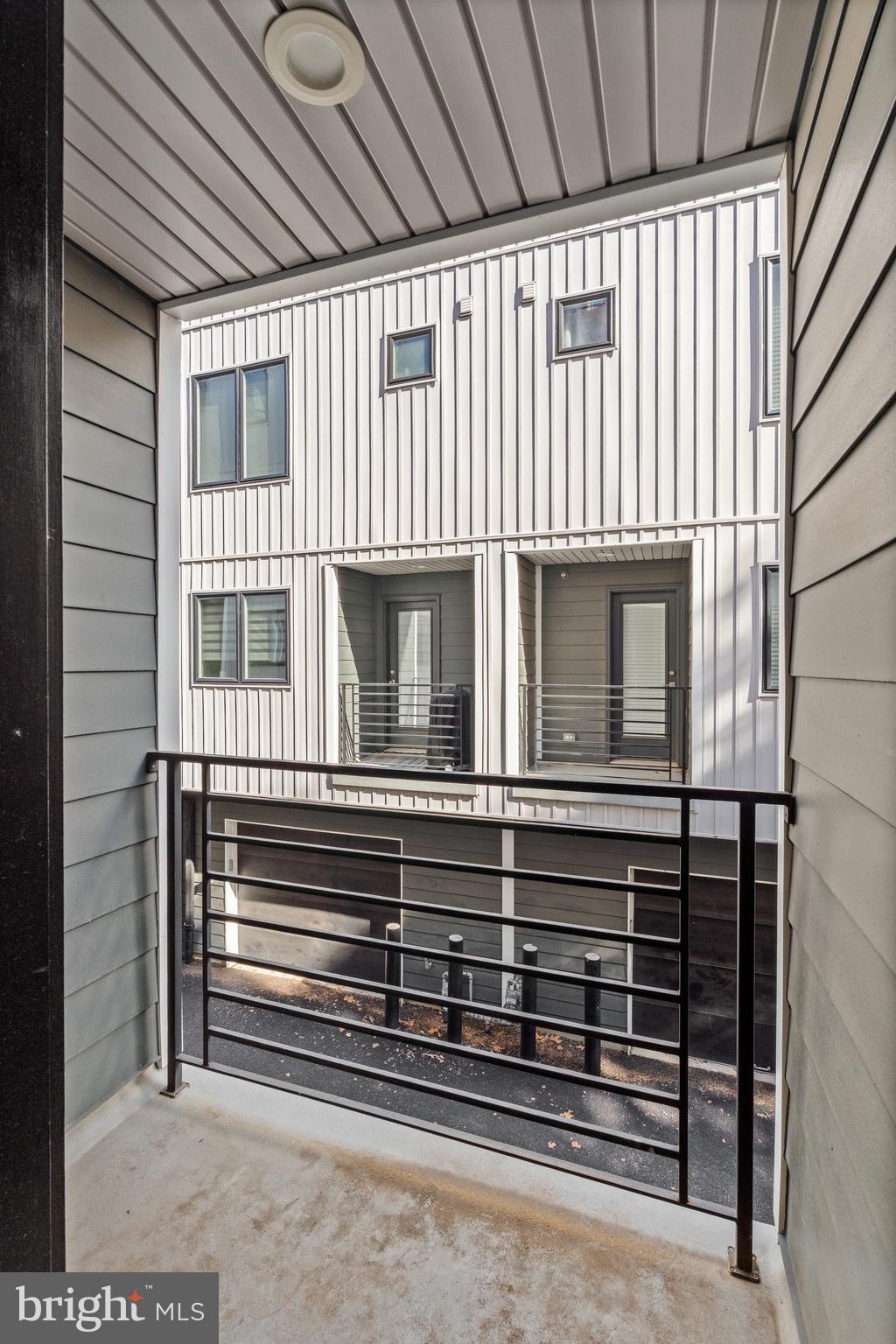 FAIRMOUNT - Residential Lease