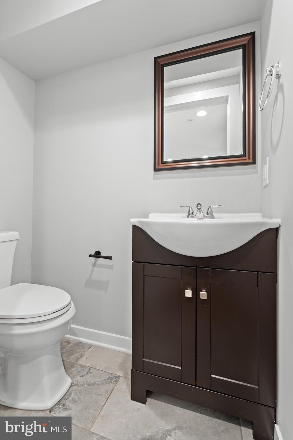 FAIRMOUNT - Residential Lease