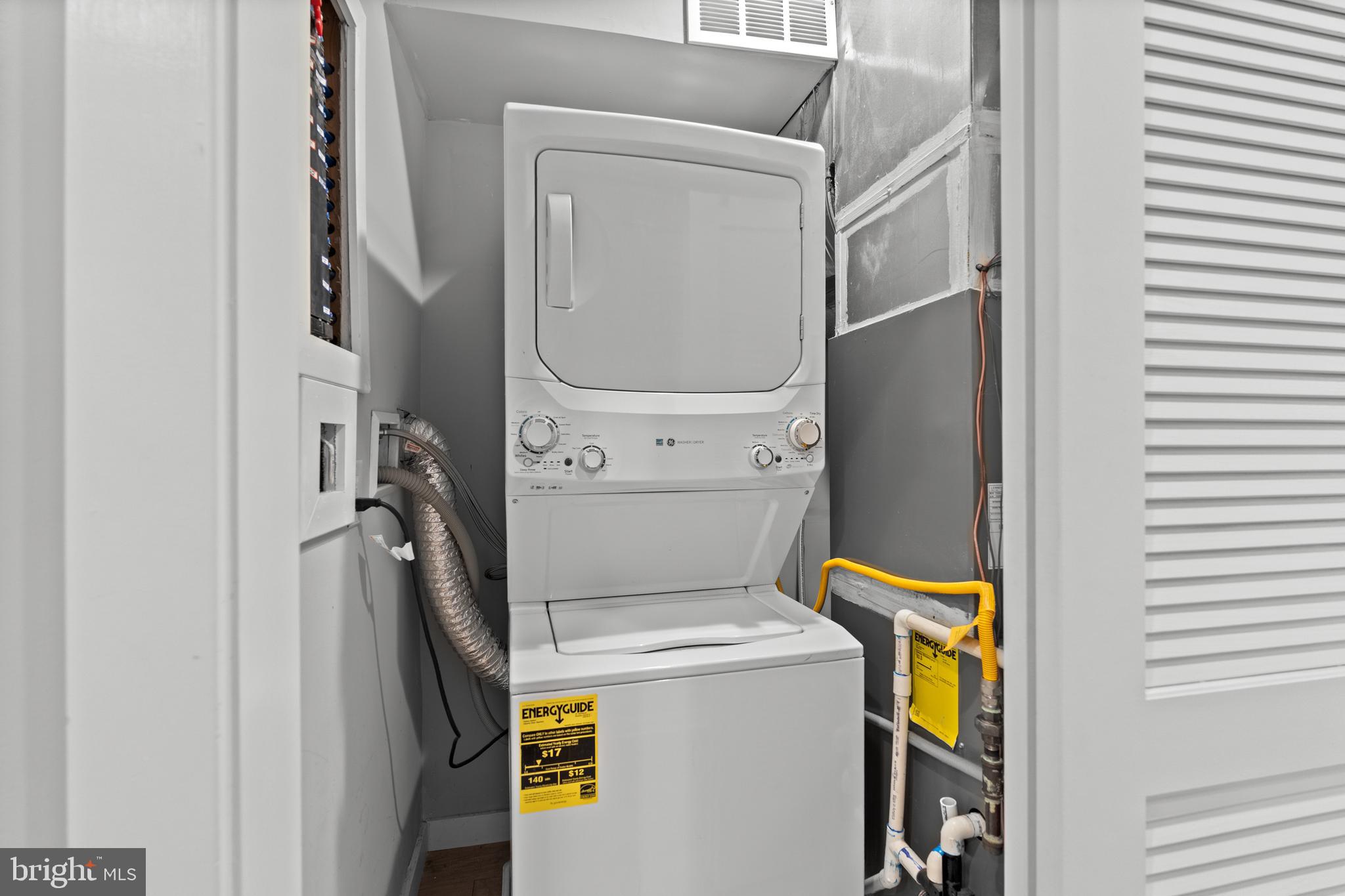 FAIRMOUNT - Residential Lease