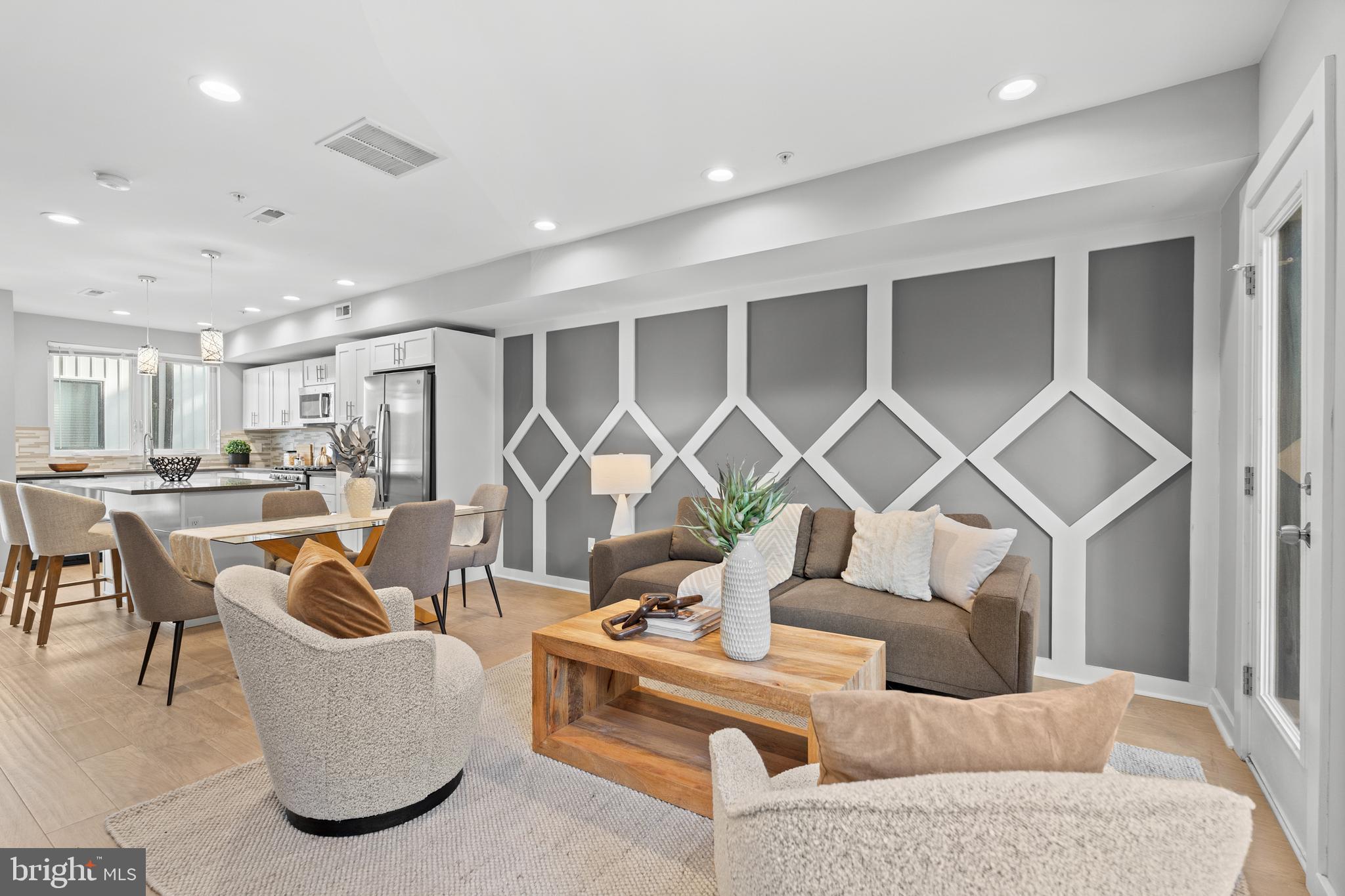 FAIRMOUNT - Residential Lease