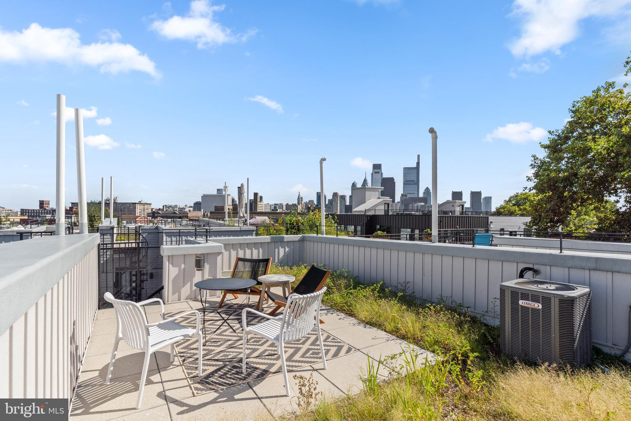 FAIRMOUNT - Residential Lease