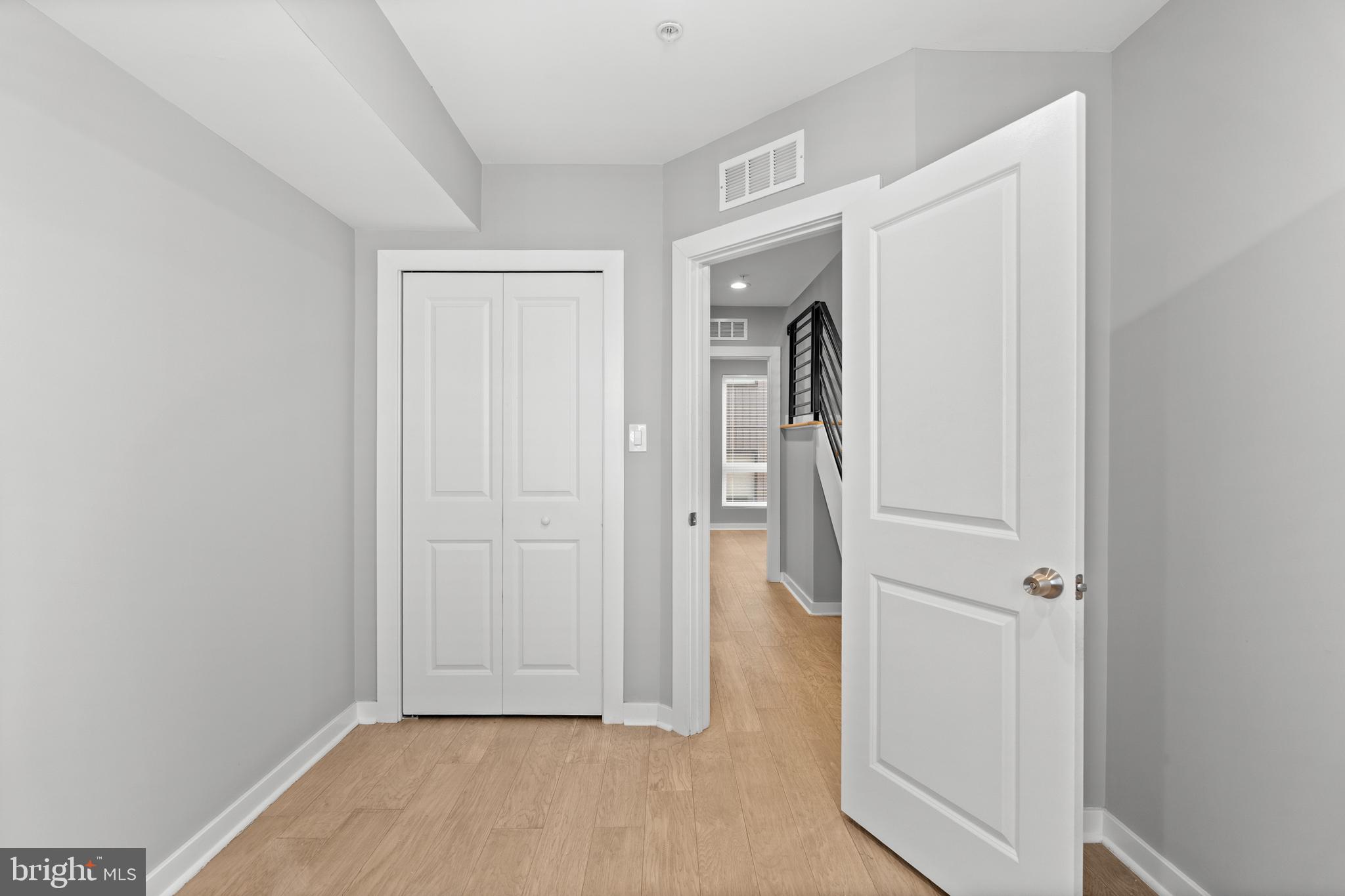 FAIRMOUNT - Residential Lease