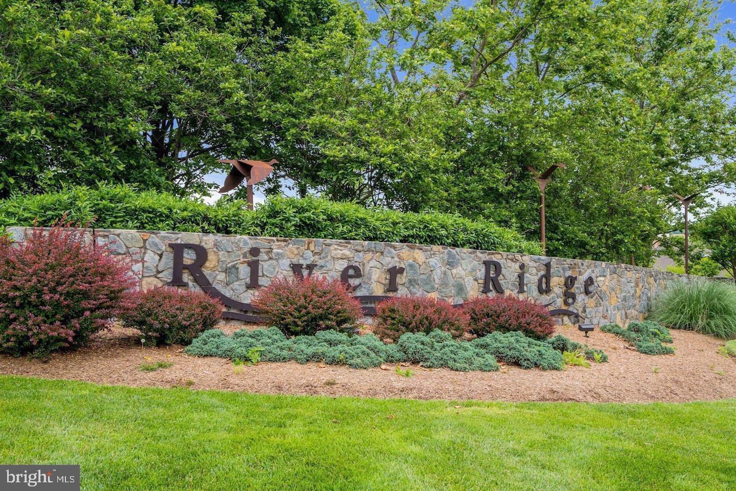 RIVER RIDGE - Residential