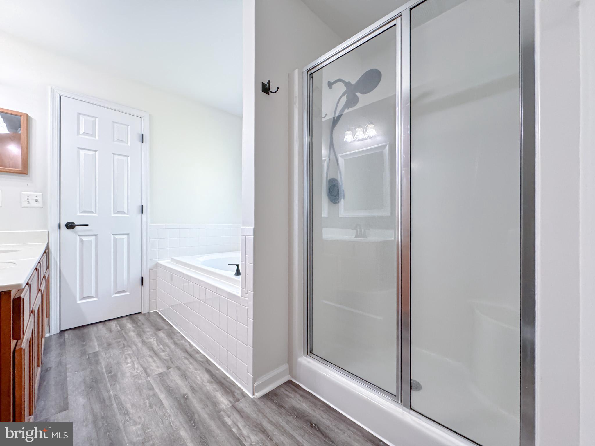 LAKE WILDERNESS - Residential