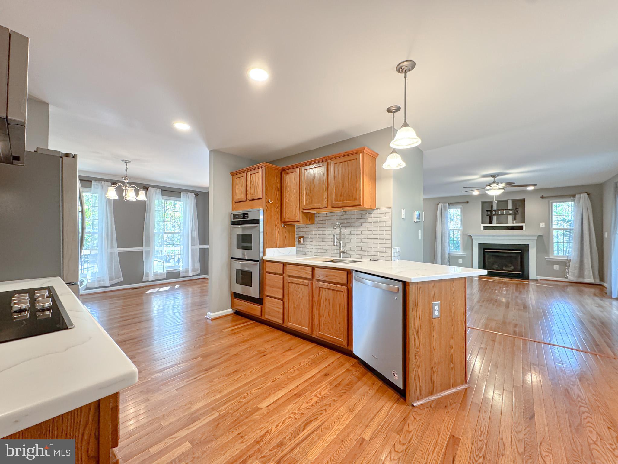 LAKE WILDERNESS - Residential