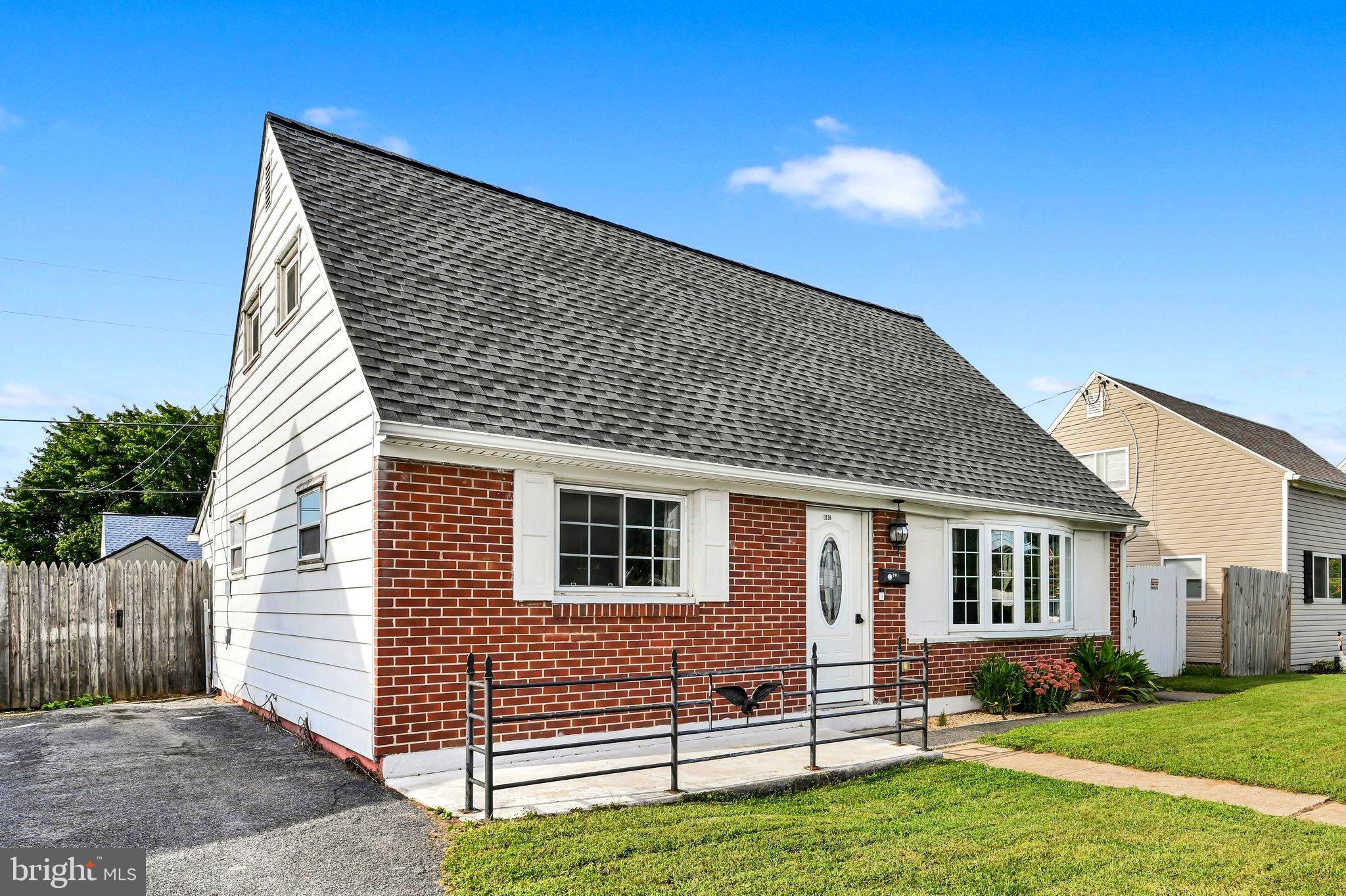 807 TUCKERTON AVENUE