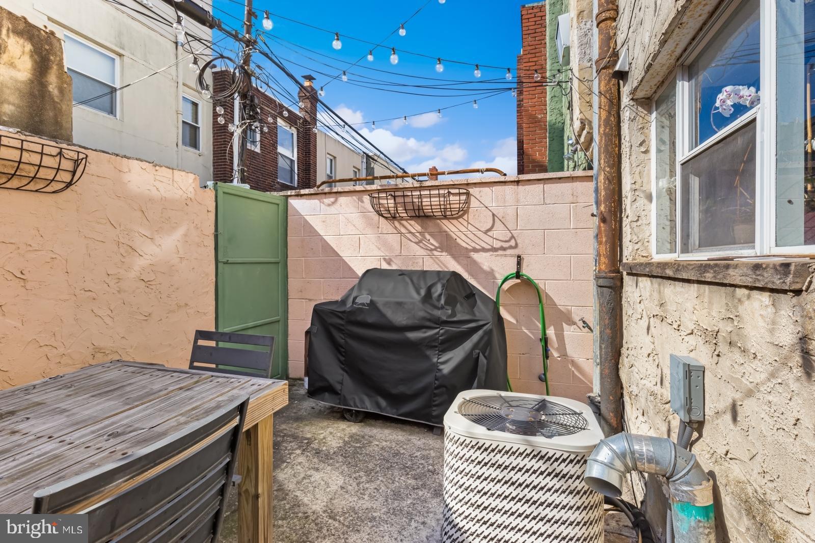 PASSYUNK SQUARE - Residential Lease