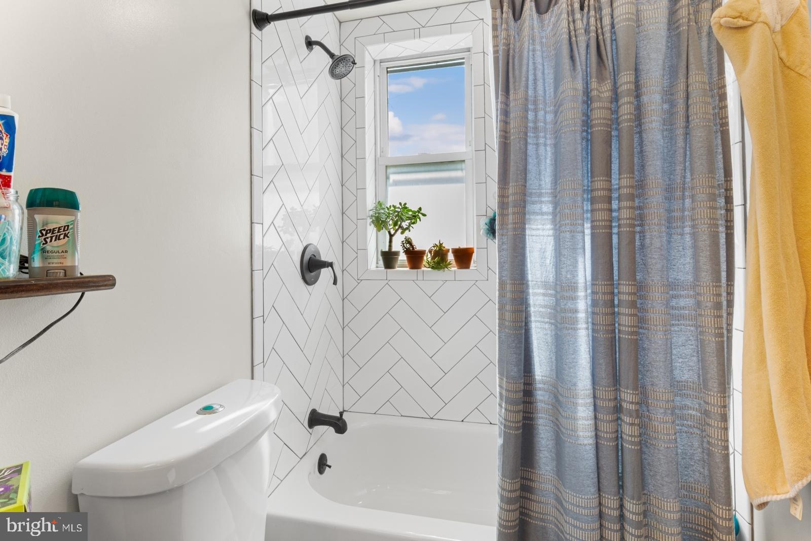 PASSYUNK SQUARE - Residential Lease