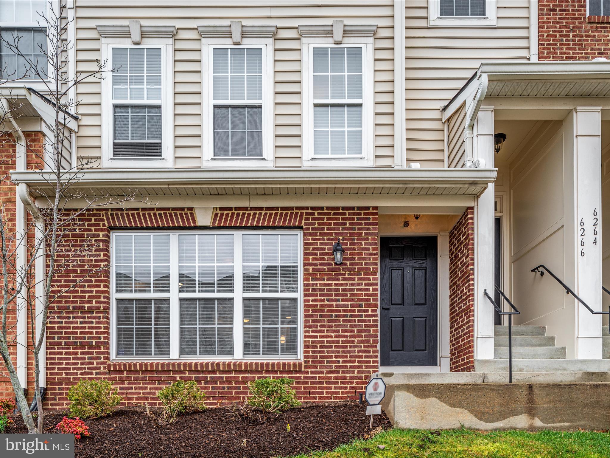 MARKET CENTER CONDOMINIUM - Residential