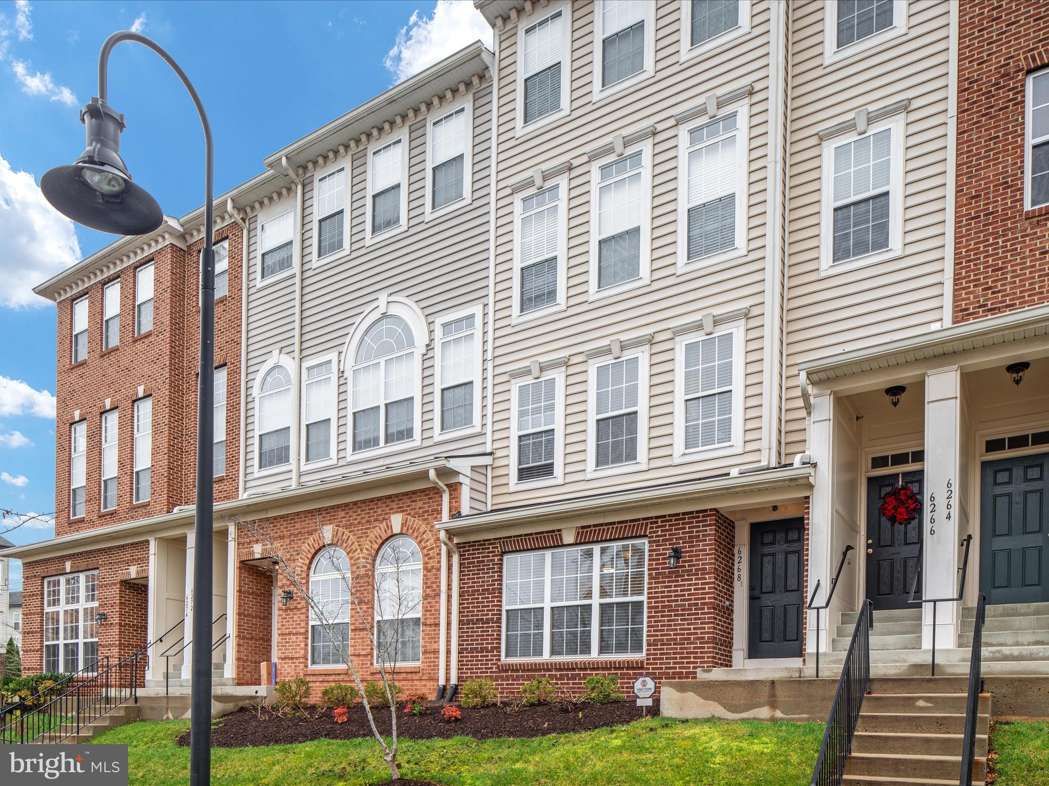 MARKET CENTER CONDOMINIUM - Residential