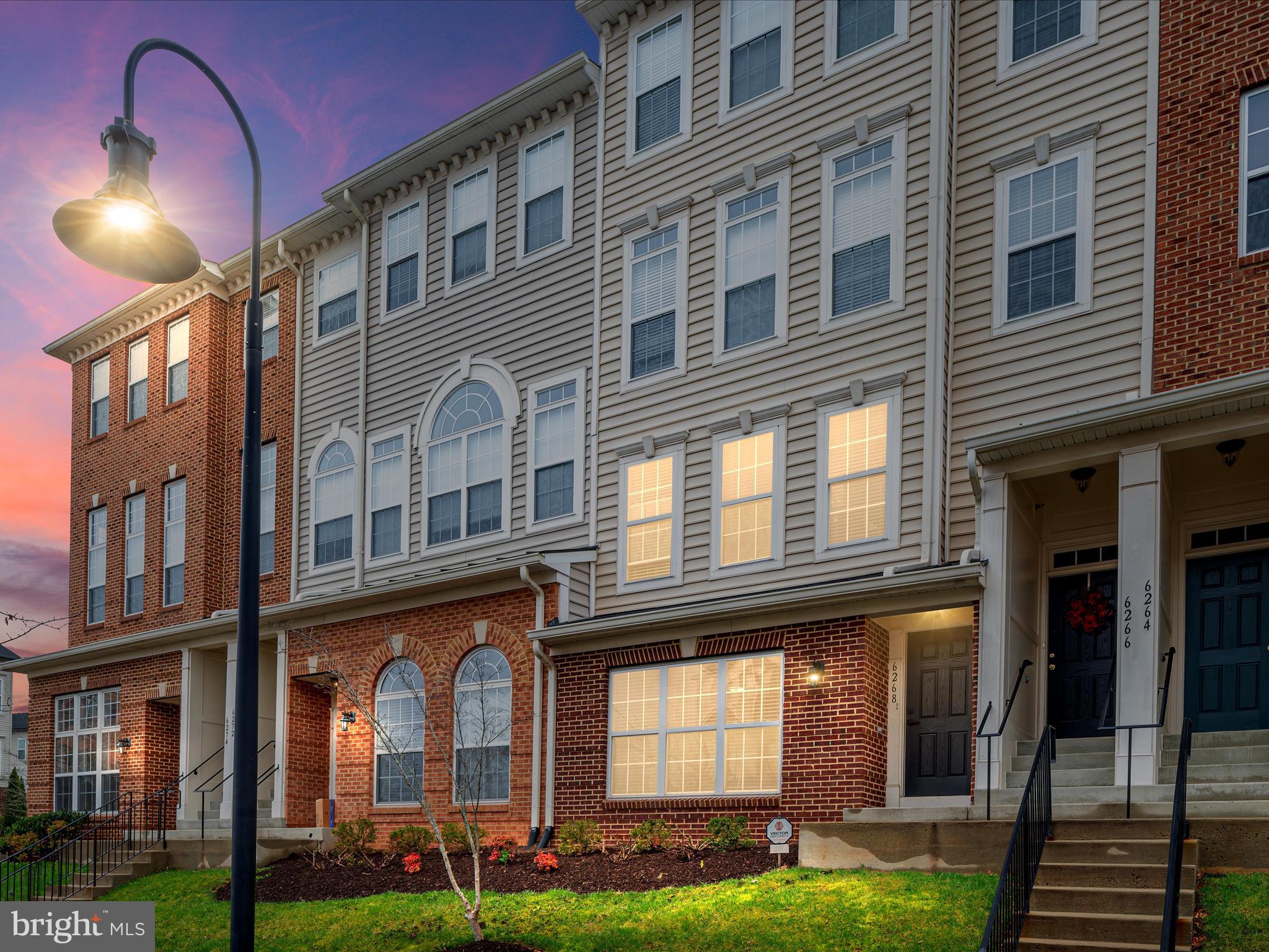 MARKET CENTER CONDOMINIUM - Residential