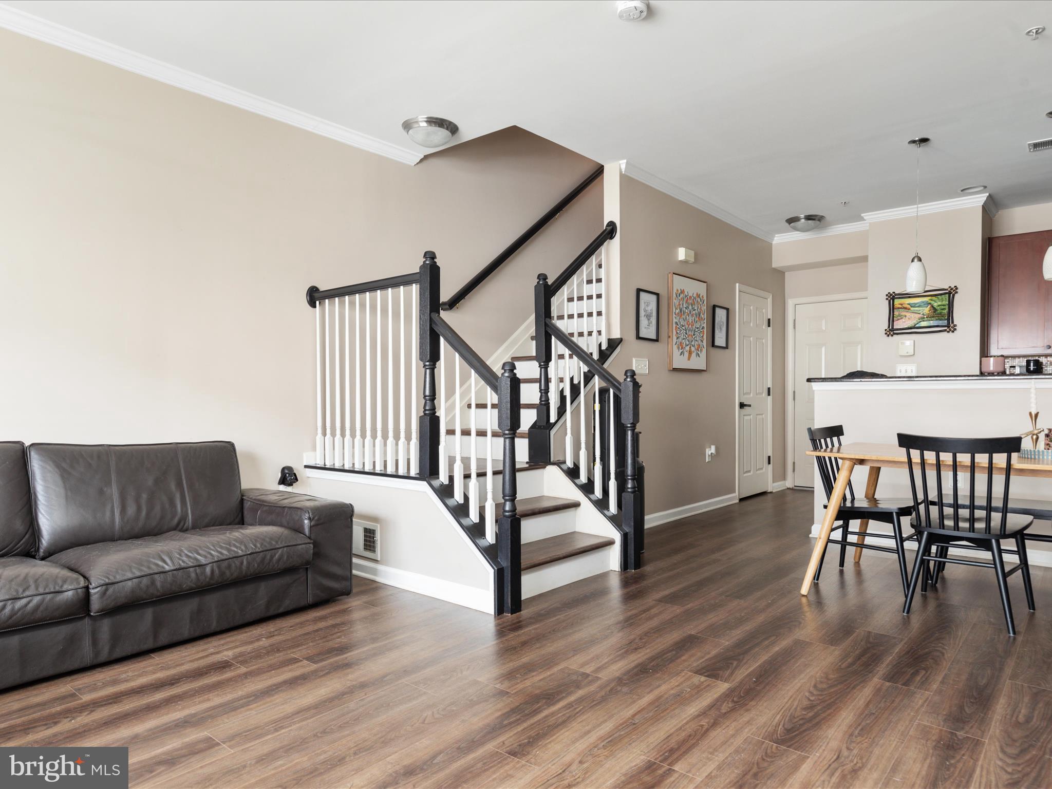 MARKET CENTER CONDOMINIUM - Residential