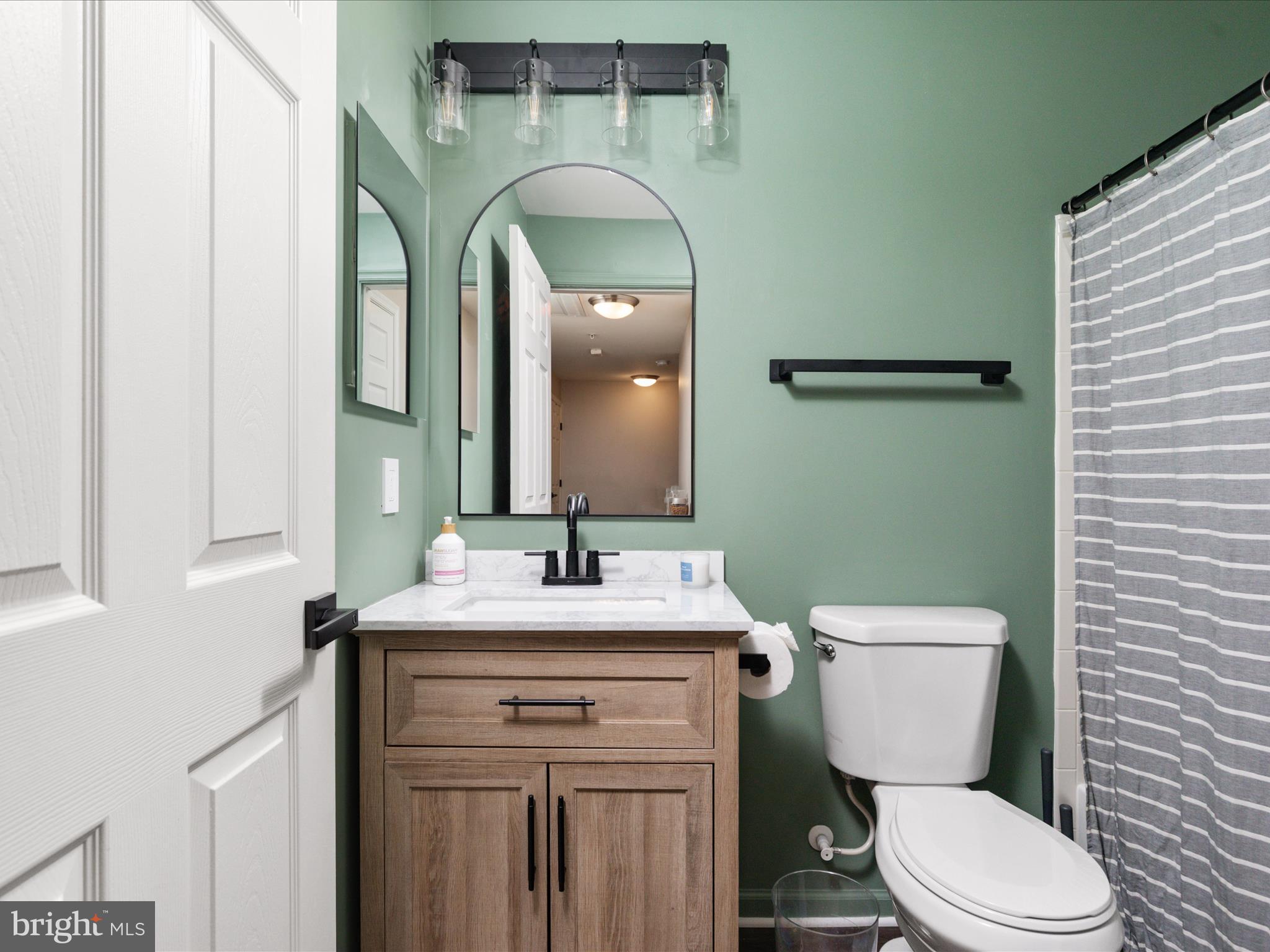 MARKET CENTER CONDOMINIUM - Residential